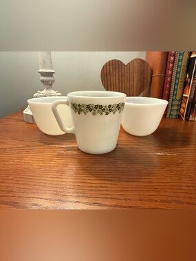 Vintage Pyrex Milk Glass Mugs